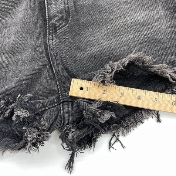New ROMWE Black Denim Cut Off High Waisted Shorts Womens 6 - Picture 7 of 7